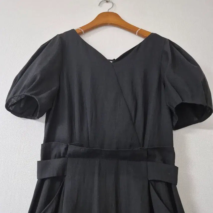 [SOLD OUT] [듀엘] 블랙 퍼프소매 와이드 점프수트