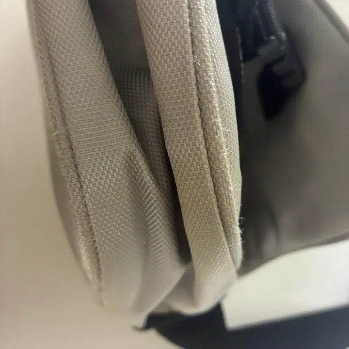 [BUNJANG] Adidas Old School Crossbody Bag / 아디다스 빈티지 올드스쿨 크로스백