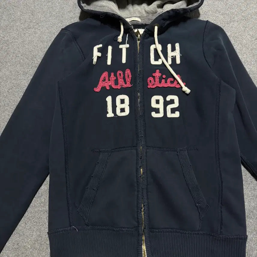 [SOLD OUT] 아베크롬비 네이비 후드집업 m