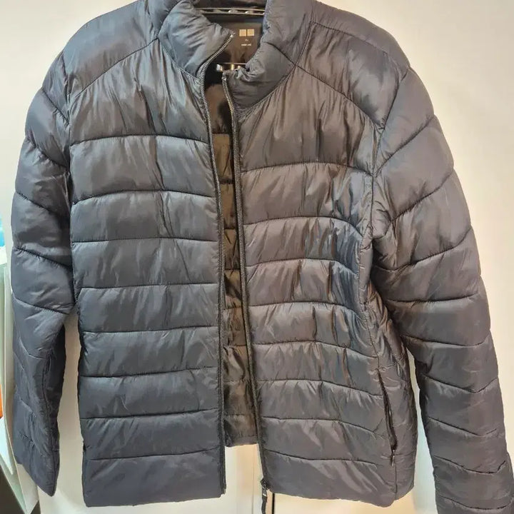 [SOLD OUT] 경량패딩 팝니다.