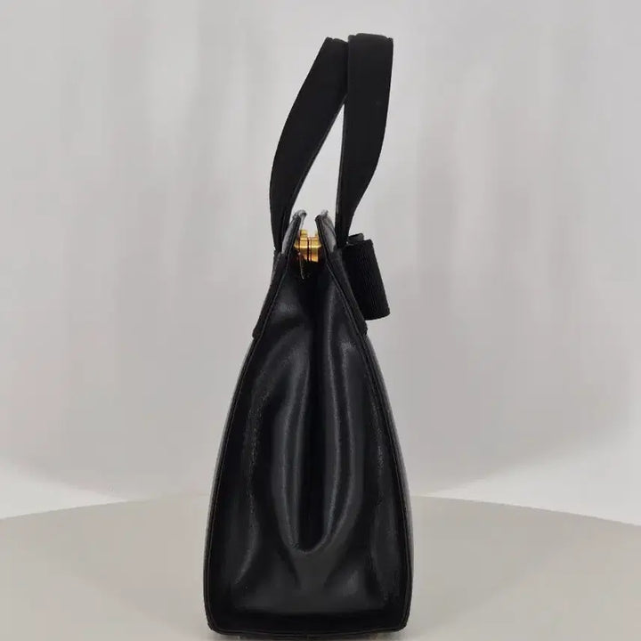 [BUNJANG] Ferragamo Vara Ribbon Top Handle 2-way Shoulder Bag / 페레가모 바라 리본 탑핸들 2way 숄더백