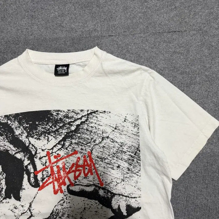 [SOLD OUT] 스투시 화이트 반팔 티셔츠 s