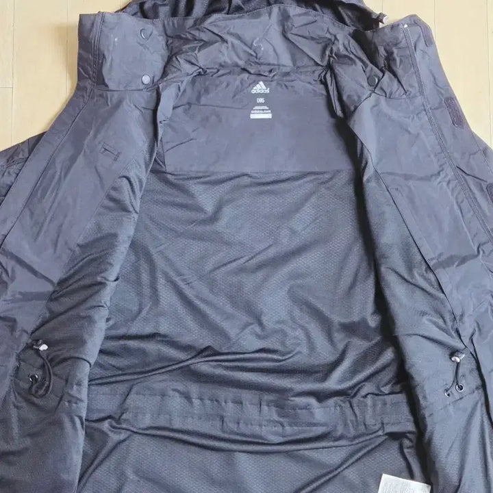 [SOLD OUT] 아디다스 테크핏 바람막이 95사이즈