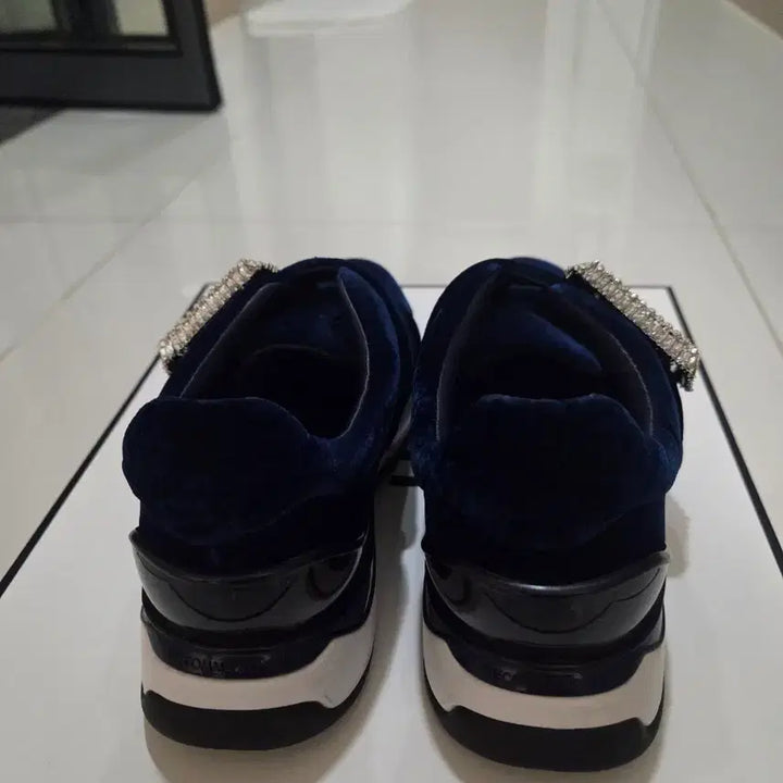[BUNJANG] Suecomma Bonnie Cubic Belt Sneakers Navy / 슈콤마보닌 큐빅 벨트 스니커즈 네이비