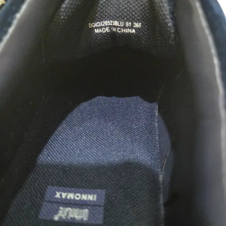 [BUNJANG] Suecomma Bonnie Cubic Belt Sneakers Navy / 슈콤마보닌 큐빅 벨트 스니커즈 네이비