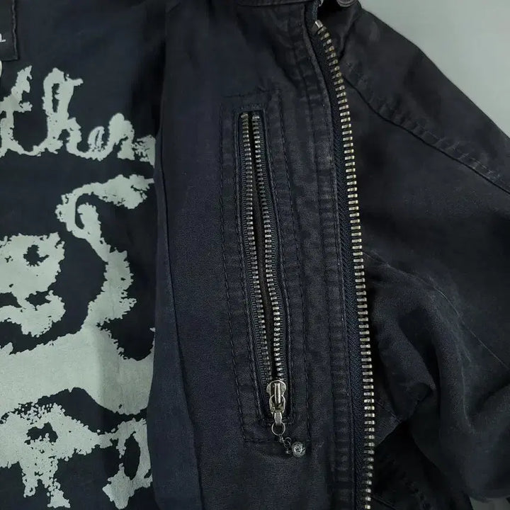 [SOLD OUT] DIESEL 디젤 블루 팬더스 흑청워싱 어깨견장 포포켓 밀리터리 펑크 사