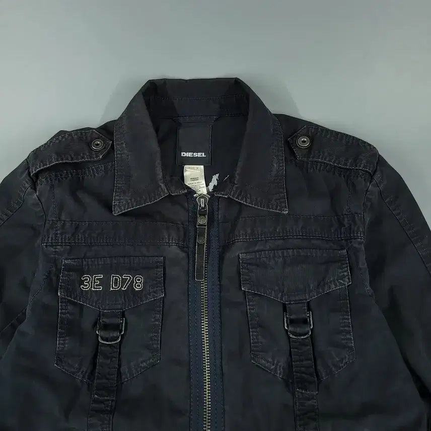 [SOLD OUT] DIESEL 디젤 블루 팬더스 흑청워싱 어깨견장 포포켓 밀리터리 펑크 사