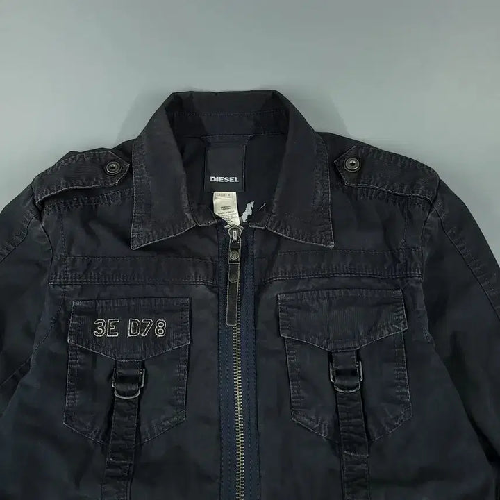 [SOLD OUT] DIESEL 디젤 블루 팬더스 흑청워싱 어깨견장 포포켓 밀리터리 펑크 사