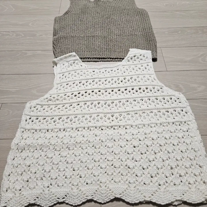 [BUNJANG] Knit Vest Set (White/Beige) / 니트 조끼 2벌 세트 (화이트/베이지) 55 사이즈 2벌