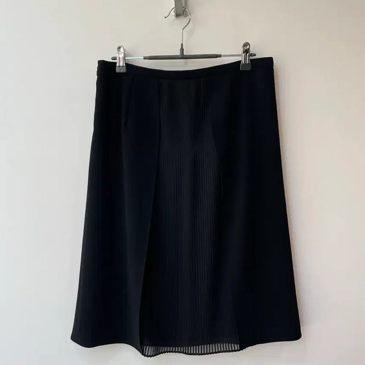 [BUNJANG] GBOTTICELLI Black Skirt / GBOTTICELLI 블랙 스커트 65