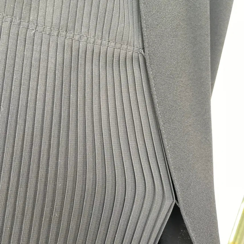 [BUNJANG] GBOTTICELLI Black Skirt / GBOTTICELLI 블랙 스커트 65