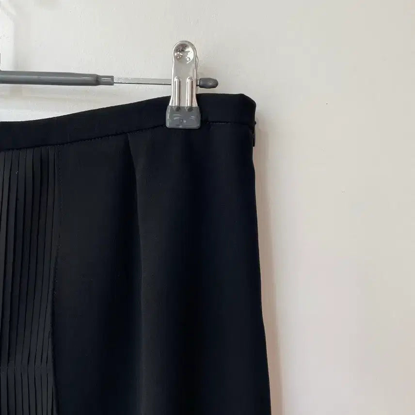 [BUNJANG] GBOTTICELLI Black Skirt / GBOTTICELLI 블랙 스커트 65
