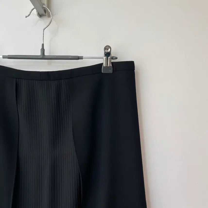 [BUNJANG] GBOTTICELLI Black Skirt / GBOTTICELLI 블랙 스커트 65