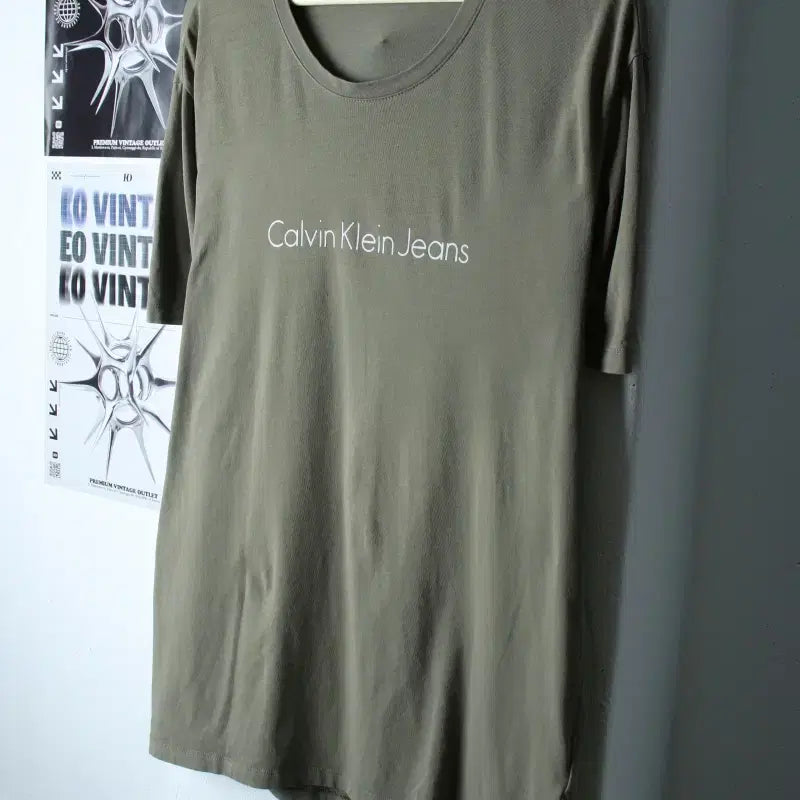 [BUNJANG] Calvin Klein Lettering T-shirt (XL-2XL) - Khaki / (XL-2XL) 캘빈클라인 반팔 티셔츠 빅사이즈 레터링 카키-182F9