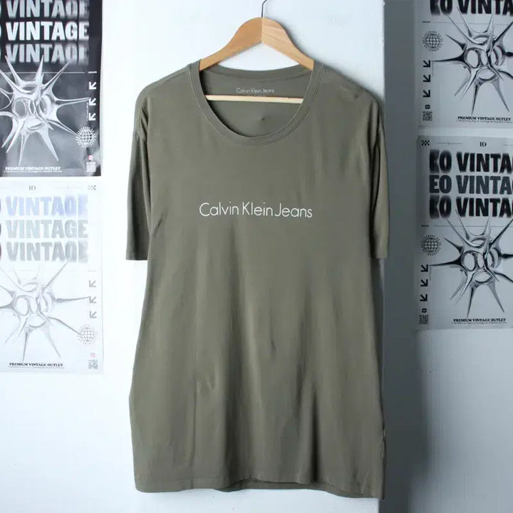 [BUNJANG] Calvin Klein Lettering T-shirt (XL-2XL) - Khaki / (XL-2XL) 캘빈클라인 반팔 티셔츠 빅사이즈 레터링 카키-182F9