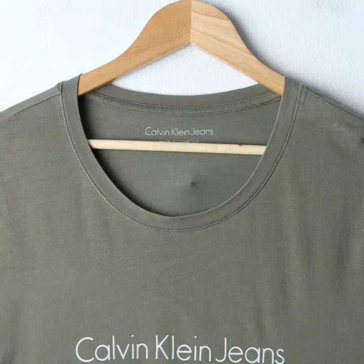[BUNJANG] Calvin Klein Lettering T-shirt (XL-2XL) - Khaki / (XL-2XL) 캘빈클라인 반팔 티셔츠 빅사이즈 레터링 카키-182F9