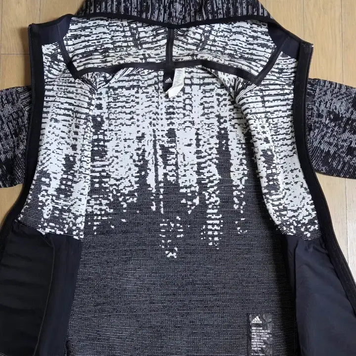 [BUNJANG] Adidas ZNE Pulse Knit Hooded Zip-up / 아디다스 ZNE 펄스 니트 후드집업 95사이즈 거의새옷