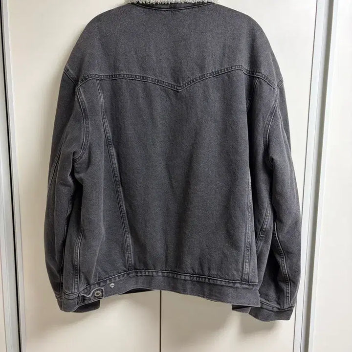 [SOLD OUT] [L] 리바이스 쉐르파 실버탭 그레이 자켓
