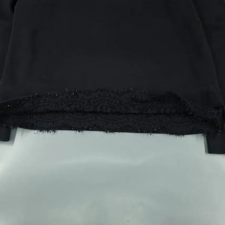 [BUNJANG] Armani Exchange Black Steel Logo Crop Fit Lace Top / ARMANI EXCHANGE 아르마니 블랙 스틸로고 크롭핏 펀칭 레이스