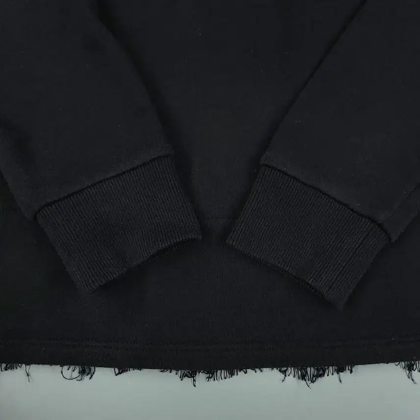 [BUNJANG] Armani Exchange Black Steel Logo Crop Fit Lace Top / ARMANI EXCHANGE 아르마니 블랙 스틸로고 크롭핏 펀칭 레이스