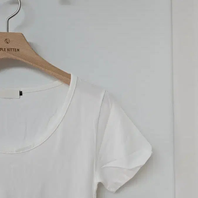[SOLD OUT] 화이트 라운드 반팔