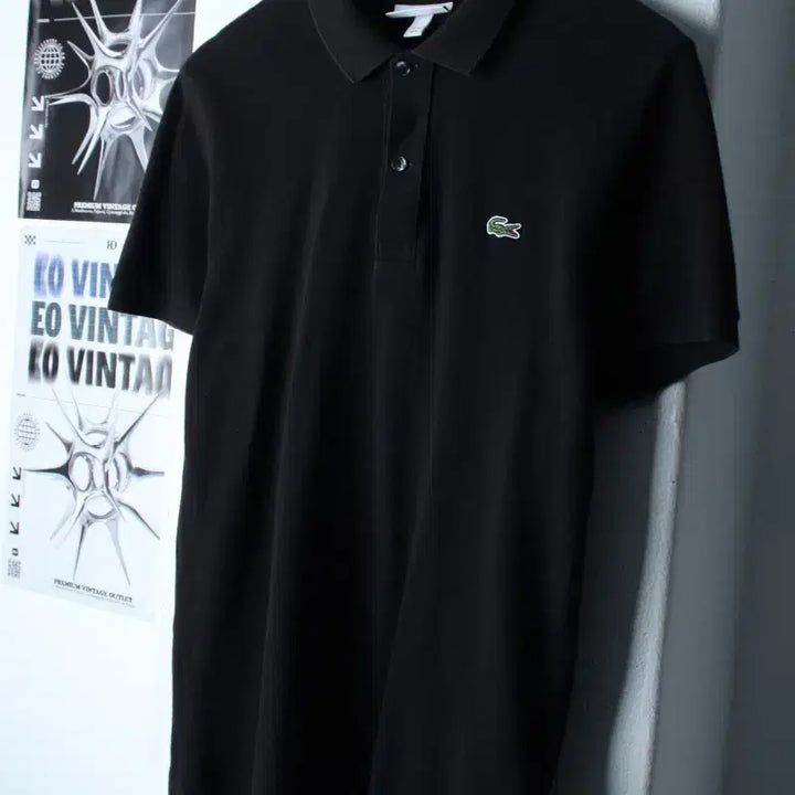 [BUNJANG] Lacoste Small Logo Polo Shirt (Black) / (M-L) 라코스테 반팔 카라 티셔츠 스몰로고 블랙 놈코어-182FD