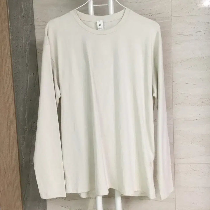 [BUNJANG] Lululemon Twist Back Relaxed Fit Long Sleeve T-shirt / 룰루레몬 트위스트백 릴랙스핏 롱슬리브 티셔츠 S