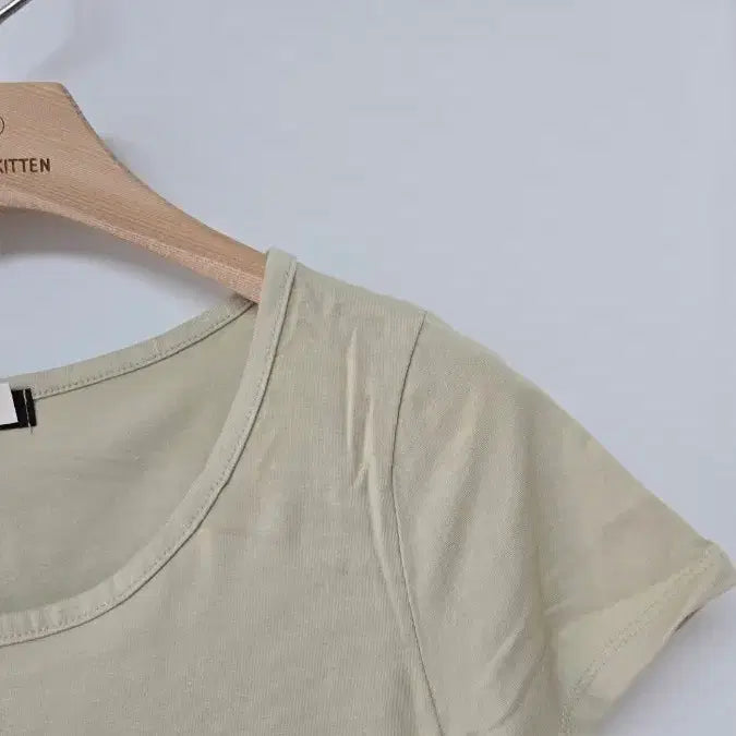 [BUNJANG] Light Green Round Neck T-shirt / 연그린 라운드 반팔