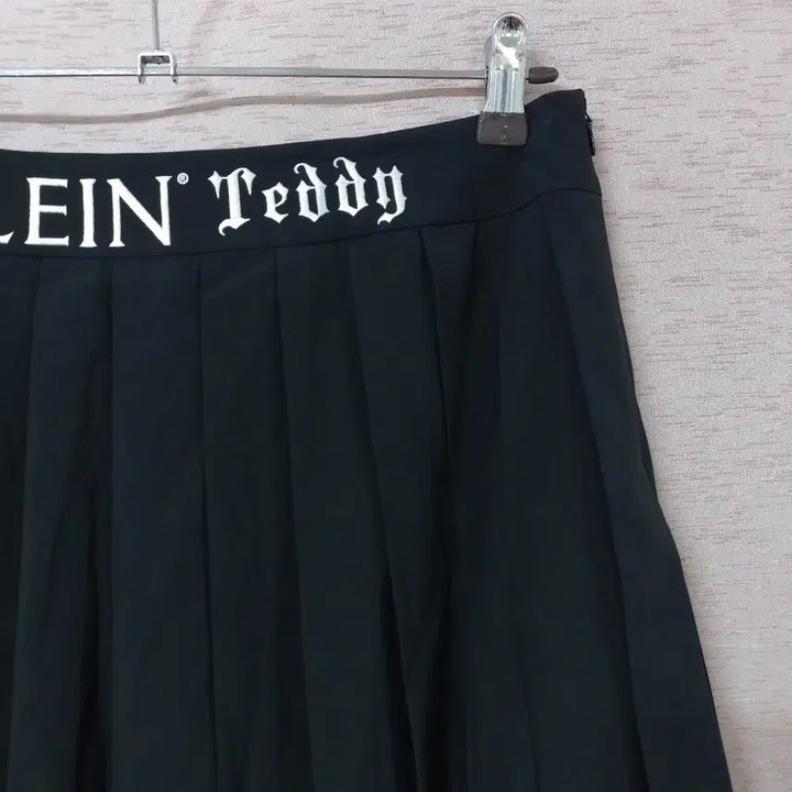 [BUNJANG] Philipp Plein Pleated Skirt with Inner Shorts / B4-16/필립플레인 속바지 블랙 주름 스커트 여성