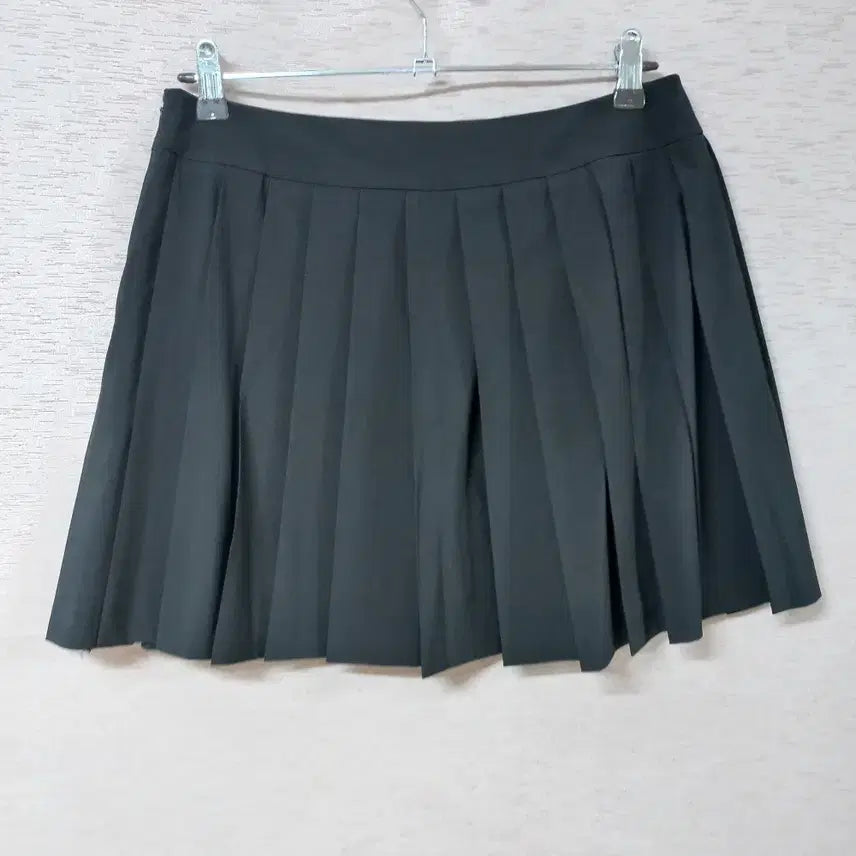 [BUNJANG] Philipp Plein Pleated Skirt with Inner Shorts / B4-16/필립플레인 속바지 블랙 주름 스커트 여성
