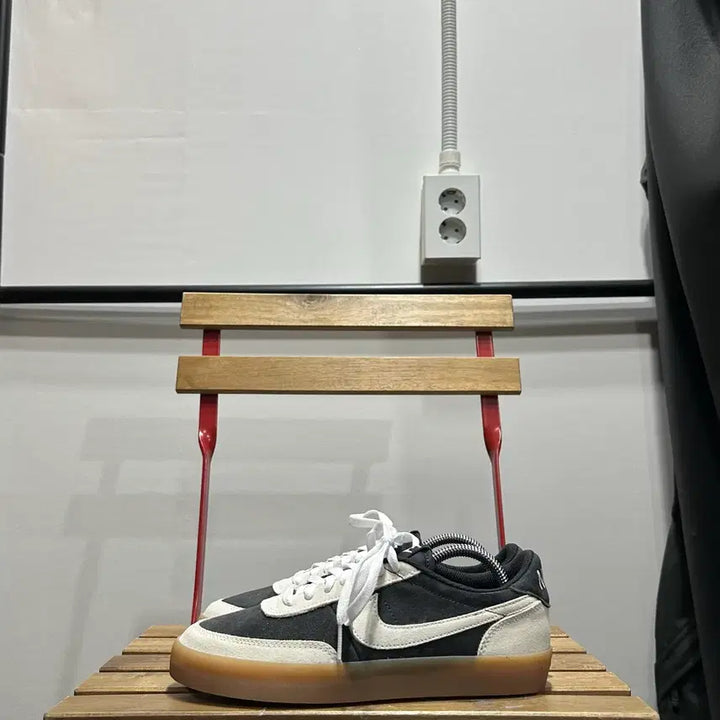 [SOLD OUT] 250) 나이키 운동화 남녀공용 신발 킬샷 OG 블랙 스니커즈