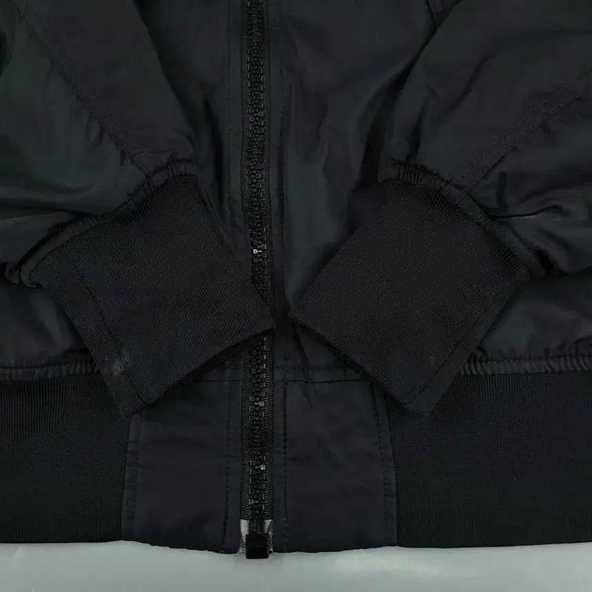 [BUNJANG] Nike Black Arm Pocket Inner Dot Pattern Padded MA-1 Bomber Jacket - L / 나이키 블랙 암포켓 이너도트패턴 폴리필 패디드 항공점퍼 마원 MA1 L