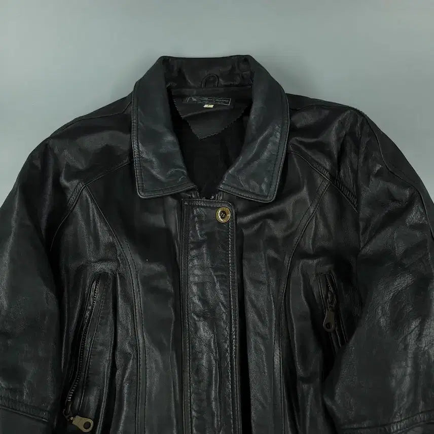 [BUNJANG] Vintage Black Raglan Hidden Zipper Four-Pocket Lambskin Leather Jacket / 빈티지 에이징 블랙 레글런 히든지퍼 포포켓 카라넥 램스킨 양가죽 레더자켓
