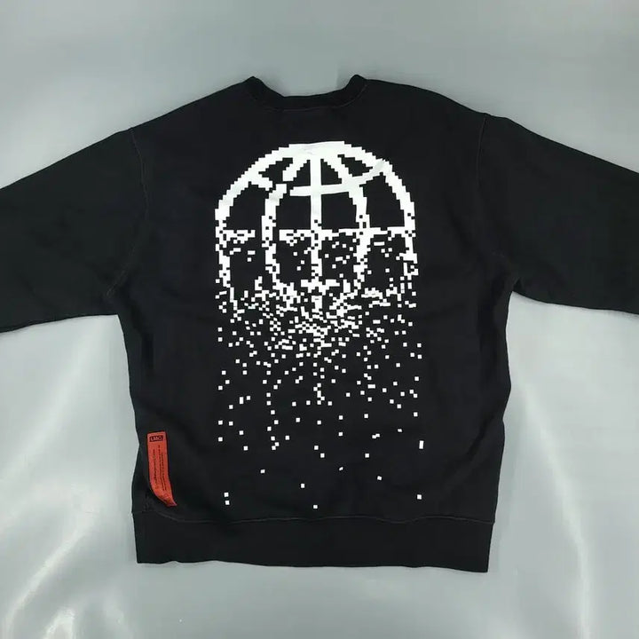 [BUNJANG] LMC Pixel Pattern Cotton Sweatshirt / LMC 엘엠씨 블랙 화이트 빅로고 픽셀패턴 기모 코튼 맨투맨 티셔츠 L