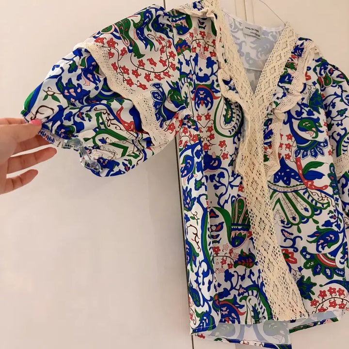 [SOLD OUT] 패턴 레이스 블라우스