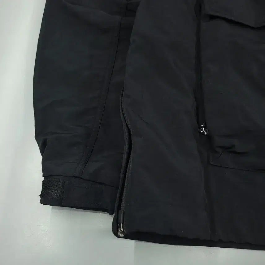 [SOLD OUT] 코닥 블랙 체스트로고 체스트포켓 캥거루포켓 암포켓 반집업 하프집업 히든지