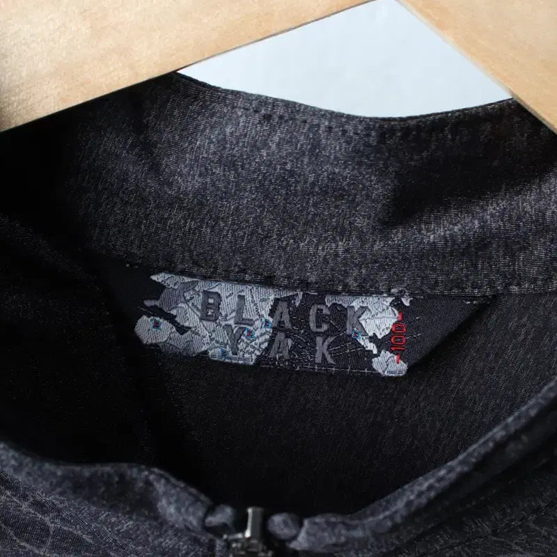 [SOLD OUT] (L) 블랙야크 반팔 카라 티셔츠 기능성 반집업 그레이-18301