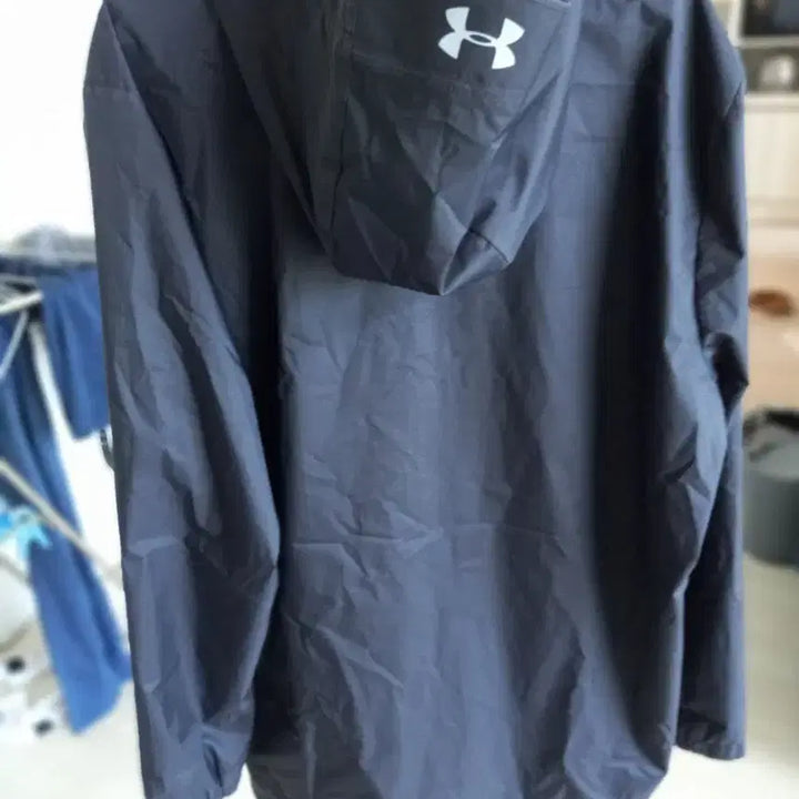 [SOLD OUT] 언더아머 블랙 바람막이 후드집업 3XL