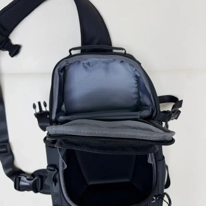 [BUNJANG] K&amp;F Concept Sling Bag Black / K&amp;F CONCEPT 슬링백 블랙