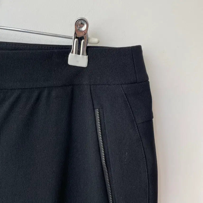 [BUNJANG] The IZAAK Slacks Trousers / 더 아이잗 슬랙스 바지