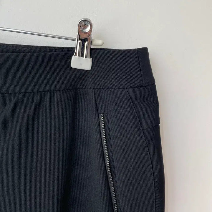 [BUNJANG] The IZAAK Slacks Trousers / 더 아이잗 슬랙스 바지