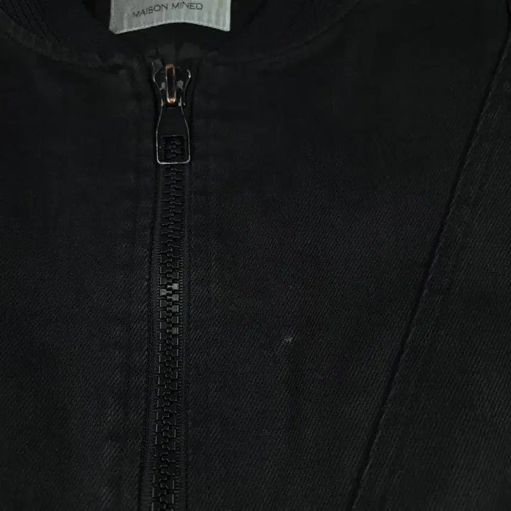 [BUNJANG] MAISON MINED Pigment Black Cut Canvas Cotton Jacket / MAISON MINED 메종미네드 피그먼트 블랙 절개 암포켓 캔버스 코튼