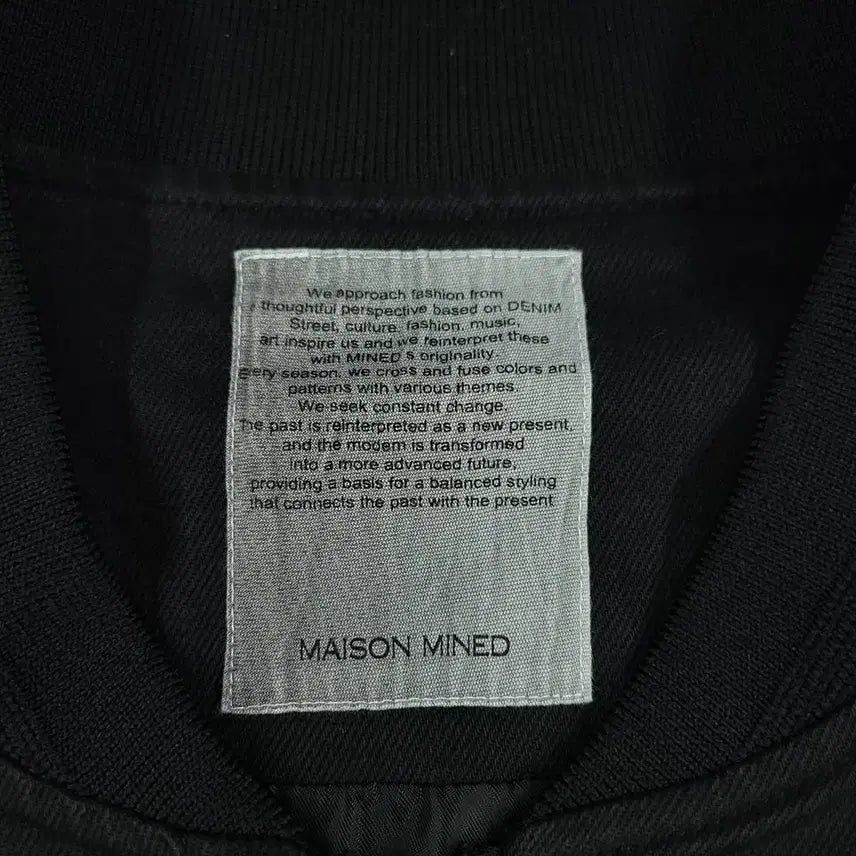 [BUNJANG] MAISON MINED Pigment Black Cut Canvas Cotton Jacket / MAISON MINED 메종미네드 피그먼트 블랙 절개 암포켓 캔버스 코튼