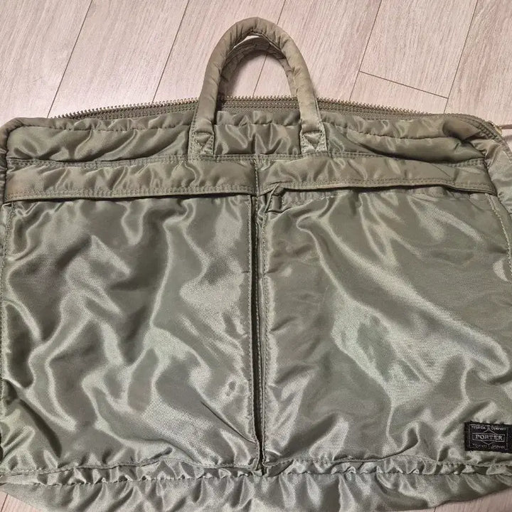[BUNJANG] Porter Yoshida Tanker 2-Way Briefcase Sage Green / 요시다 포터 탱커 2way 브리프케이스 세이지 그린 구형