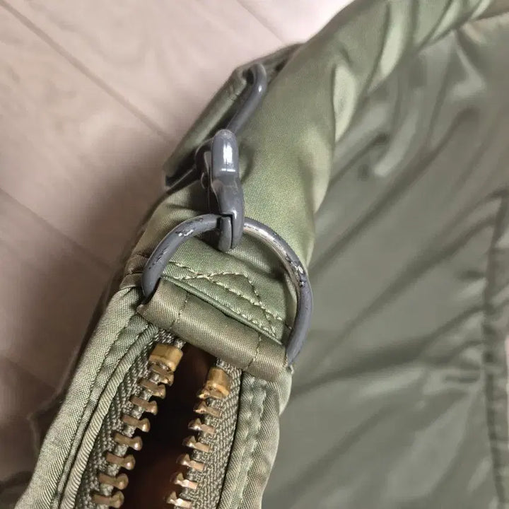 [BUNJANG] Porter Yoshida Tanker 2-Way Briefcase Sage Green / 요시다 포터 탱커 2way 브리프케이스 세이지 그린 구형