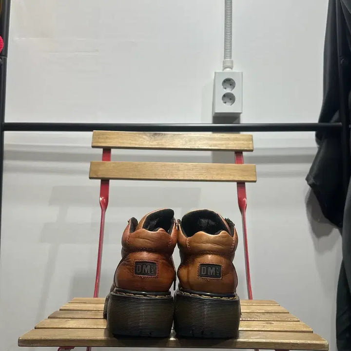 [BUNJANG] Dr. Martens Chucky Walker Boots Brown / UK6 250) 닥터마틴 부츠 처키 워커 브라운 made in UK