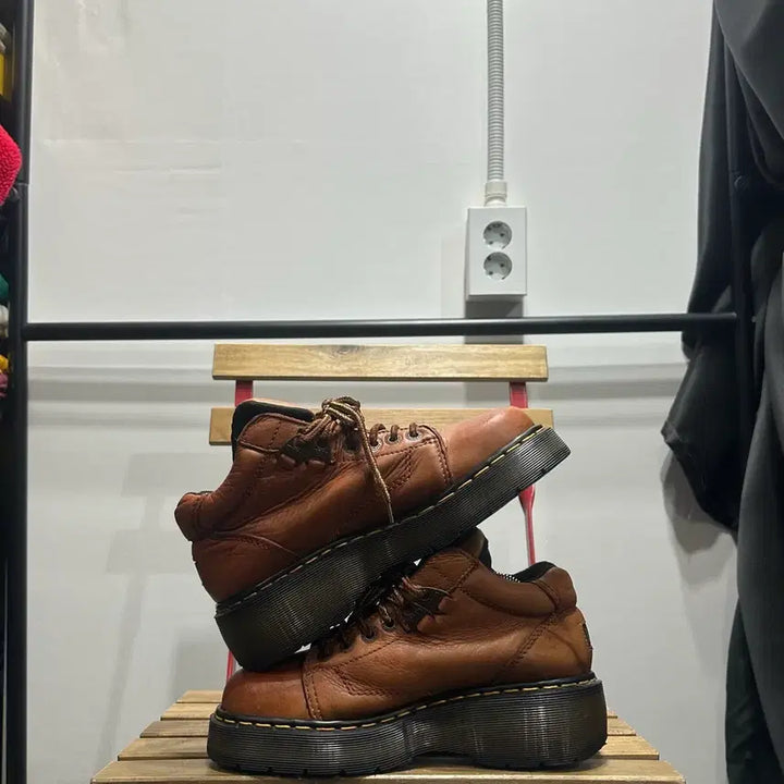 [BUNJANG] Dr. Martens Chucky Walker Boots Brown / UK6 250) 닥터마틴 부츠 처키 워커 브라운 made in UK