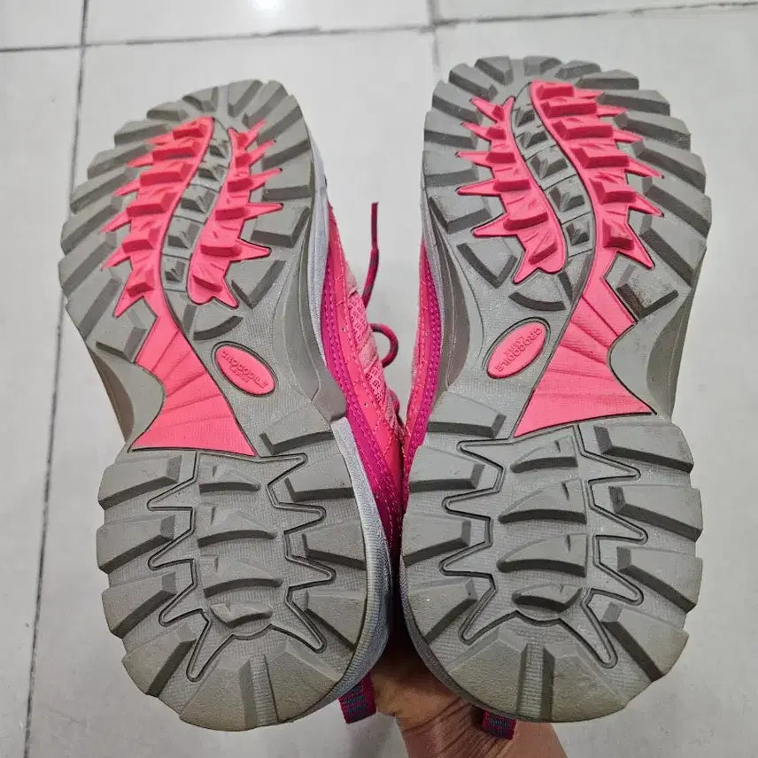 [SOLD OUT] 크로커다일등산화(240)