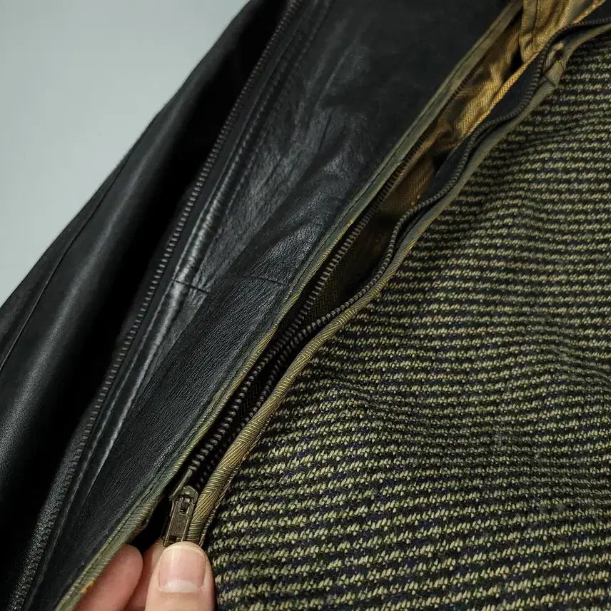 [BUNJANG] Vintage Aging Black Leather Jacket / 빈티지 에이징블랙 절개 히든지퍼 이너조끼 봄버 램스킨 양가죽 레더자켓 가