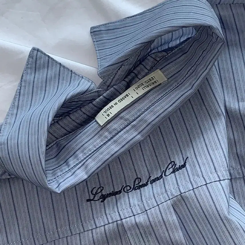 [BUNJANG] Vei Daily Striped Lettering Oversized Shirt / 새상품) 베이델리 스트라이프 레터링 오버핏 셔츠